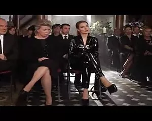 მარტინა ჰილი im sexy outfit black mask –