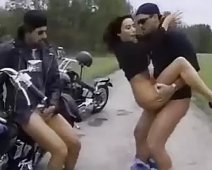 ქალის დომინირება ჯგუფური სექსი mxecuri porno
