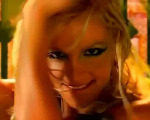 Britney spears მინდა, ponro videoebi