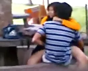 ინდოელი public sex სკამზე ქალიშვილების სექსი