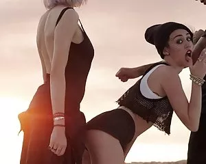 Miley cyrus palmebi kom