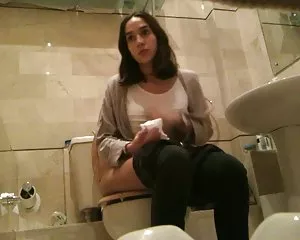 ფარული კამერა ტუალეტი ponro saitebi