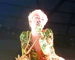 Slutty miley cyrus კრებული - სარგებლობენ www mayvideo