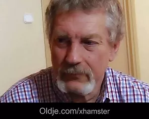 ბებერი დედა, ხოლო მისი ცოლი წავიდა სახლიდან pornos fotoebi