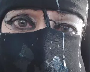 Niqab სახე შიშველი ქართველი გოგოები